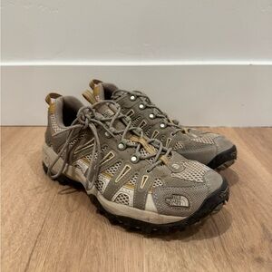 North Face women’s Hiking shoes